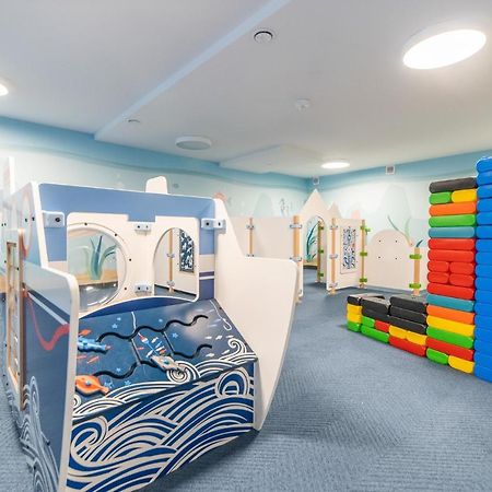 Apartamenty Fenomen - Premium Park & Sea, Nadmorskie Tarasy Free Parking, Swimming Pool, Sauna And Other! 科沃布热格 外观 照片